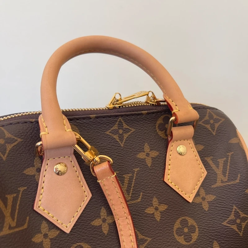 Louis Vuitton speedy 20 bandoulière monogram LUXE DE SECONDE MAIN AUTHENTIQUE CERTIFICAT D'AUTHENTICITE ENTRUPY. SAC DE LUXE D'OCCASION PAS CHER LOUIS VUITTON FULL SET