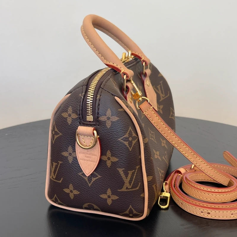 Louis Vuitton speedy 20 bandoulière monogram LUXE DE SECONDE MAIN AUTHENTIQUE CERTIFICAT D'AUTHENTICITE ENTRUPY. SAC DE LUXE D'OCCASION PAS CHER LOUIS VUITTON FULL SET