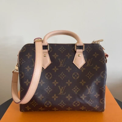LOUIS VUITTON speedy 25 bandoulière monogram SAC DE LUXE DE SECONDE MAIN AUTHENTIQUE CERTIFICAT D'AUTHENTICITE ENTRUPY. SAC DE LUXE D'OCCASION PAS CHER. LOUIS VUITTON FULL SET