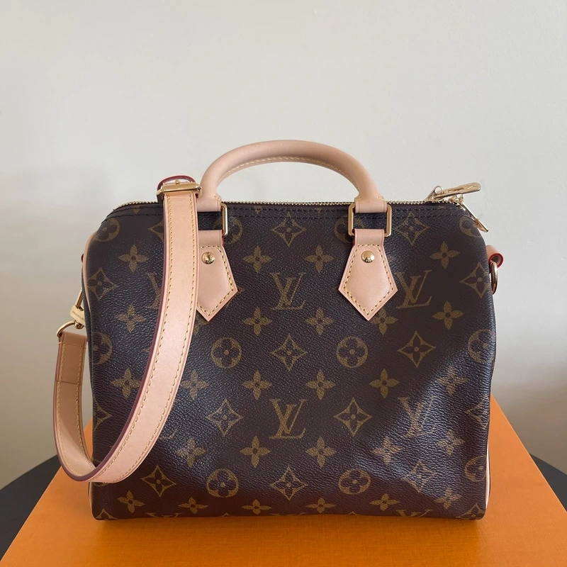 LOUIS VUITTON speedy 25 bandoulière monogram SAC DE LUXE DE SECONDE MAIN AUTHENTIQUE CERTIFICAT D'AUTHENTICITE ENTRUPY. SAC DE LUXE D'OCCASION PAS CHER. LOUIS VUITTON FULL SET