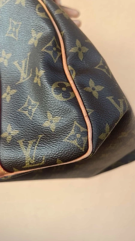 Louis Vuitton speedy 30 bandoulière monogram LUXE DE SECONDE MAIN AUTHENTIQUE CERTIFICAT D'AUTHENTICITE ENTRUPY. SAC DE LUXE D'OCCASION PAS CHER LOUIS VUITTON FULL SET.