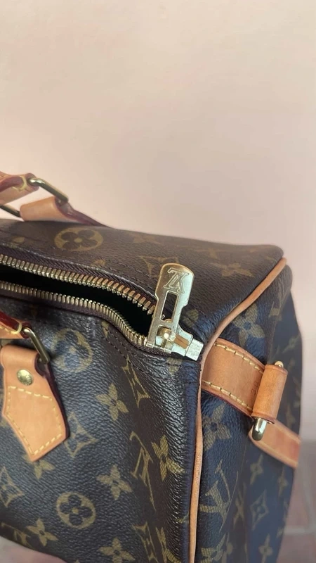 Louis Vuitton speedy 30 bandoulière monogram LUXE DE SECONDE MAIN AUTHENTIQUE CERTIFICAT D'AUTHENTICITE ENTRUPY. SAC DE LUXE D'OCCASION PAS CHER LOUIS VUITTON FULL SET.