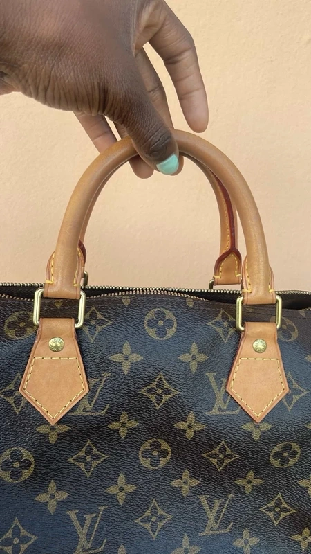 Louis Vuitton speedy 30 bandoulière monogram LUXE DE SECONDE MAIN AUTHENTIQUE CERTIFICAT D'AUTHENTICITE ENTRUPY. SAC DE LUXE D'OCCASION PAS CHER LOUIS VUITTON FULL SET.