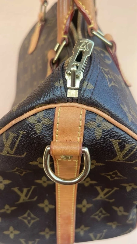 Louis Vuitton speedy 30 bandoulière monogram LUXE DE SECONDE MAIN AUTHENTIQUE CERTIFICAT D'AUTHENTICITE ENTRUPY. SAC DE LUXE D'OCCASION PAS CHER LOUIS VUITTON FULL SET.