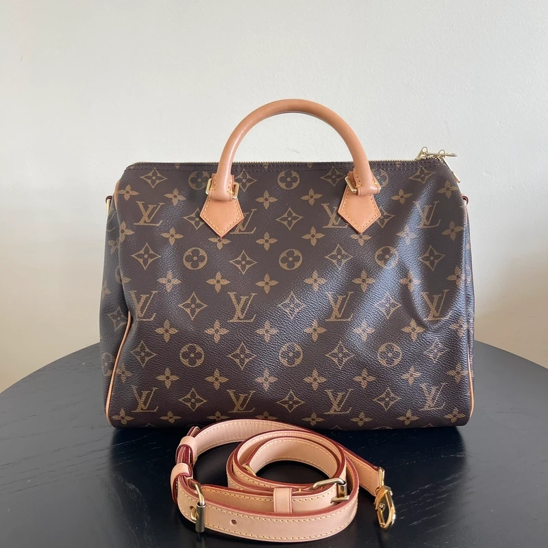 Louis Vuitton speedy 30 bandoulière monogram LUXE DE SECONDE MAIN AUTHENTIQUE CERTIFICAT D'AUTHENTICITE ENTRUPY. SAC DE LUXE D'OCCASION PAS CHER LOUIS VUITTON FULL SET.