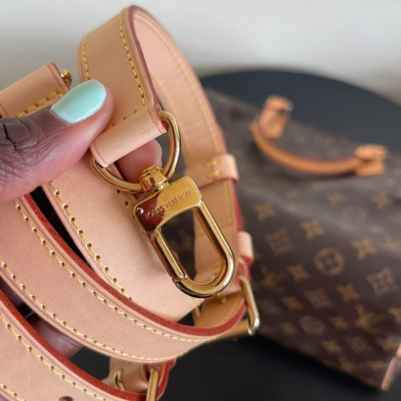 Louis Vuitton speedy 30 bandoulière monogram LUXE DE SECONDE MAIN AUTHENTIQUE CERTIFICAT D'AUTHENTICITE ENTRUPY. SAC DE LUXE D'OCCASION PAS CHER LOUIS VUITTON FULL SET.