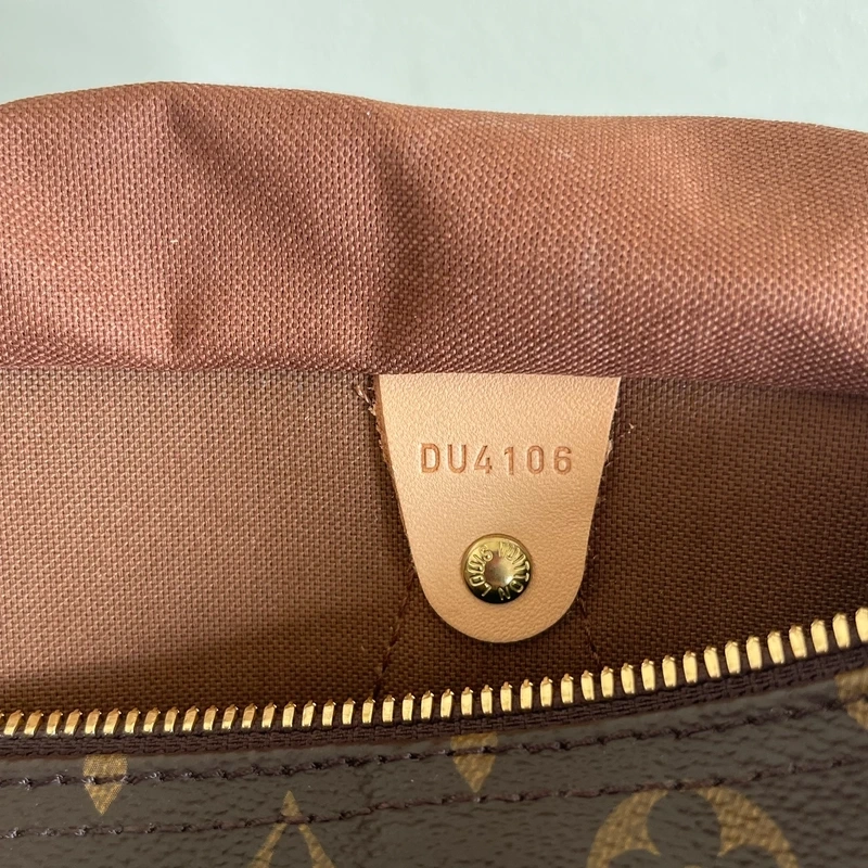 Louis Vuitton speedy 30 bandoulière monogram LUXE DE SECONDE MAIN AUTHENTIQUE CERTIFICAT D'AUTHENTICITE ENTRUPY. SAC DE LUXE D'OCCASION PAS CHER LOUIS VUITTON FULL SET.