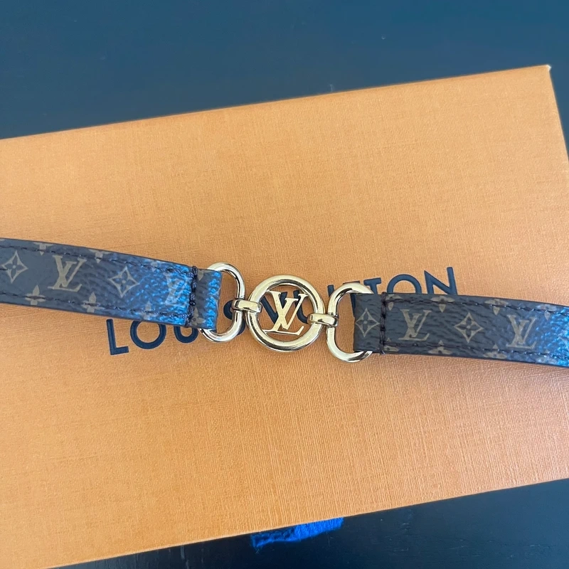 Louis Vuitton bracelet LV circle monogram BIJOUX DE LUXE DE SECONDE MAIN AUTHENTIQUE. CERTIFICAT ENTRUPY
