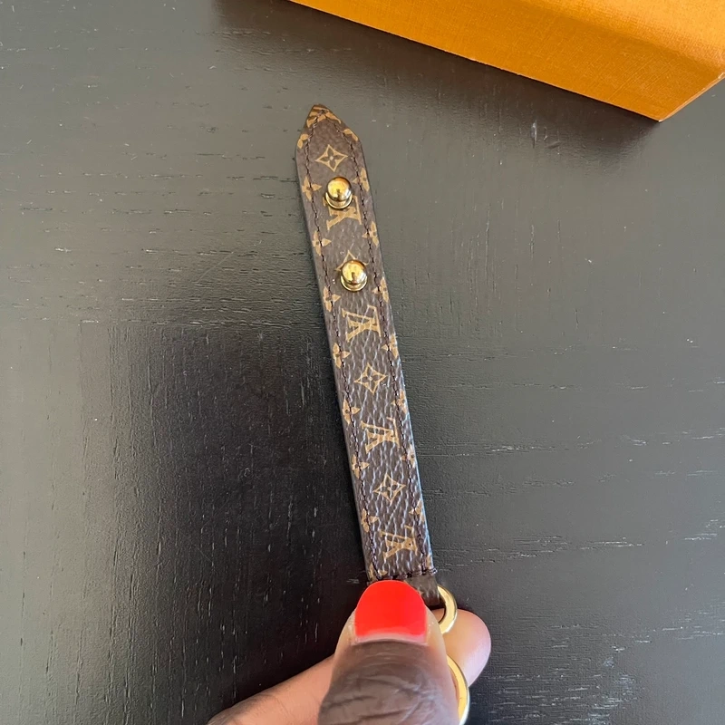Louis Vuitton bracelet LV circle monogram BIJOUX DE LUXE DE SECONDE MAIN AUTHENTIQUE. CERTIFICAT ENTRUPY