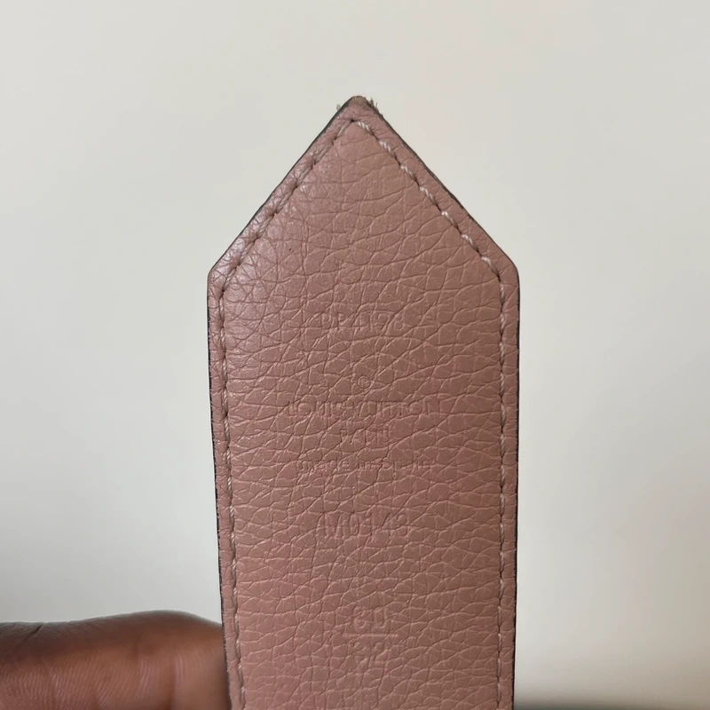 LOUIS VUITTON ceinture LV circle 35mm réversible LUXE DE SECONDE MAIN AUTHENTIQUE CERTIFICAT D'AUTHENTICITE ENTRUPY. SAC DE LUXE. LV FULL SET