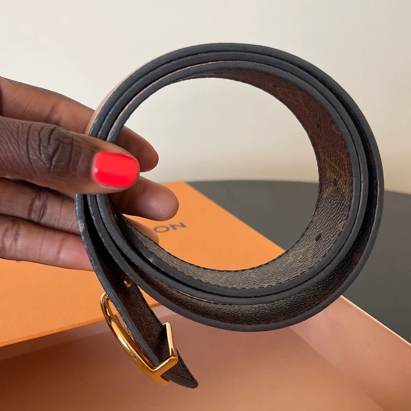 LOUIS VUITTON ceinture LV circle 35mm réversible LUXE DE SECONDE MAIN AUTHENTIQUE CERTIFICAT D'AUTHENTICITE ENTRUPY. SAC DE LUXE. LV FULL SET
