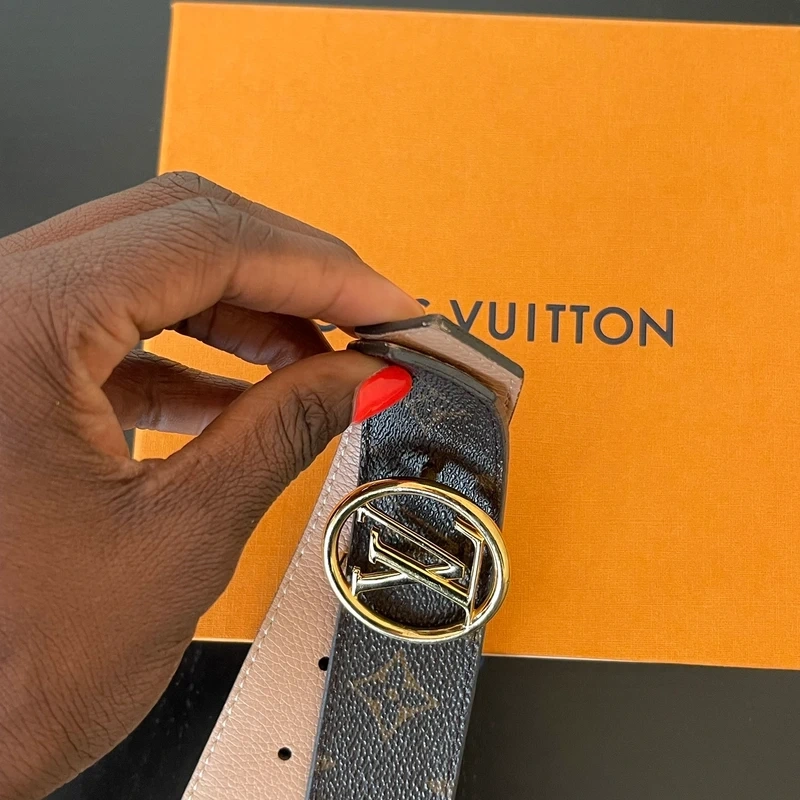 LOUIS VUITTON ceinture LV circle 35mm réversible LUXE DE SECONDE MAIN AUTHENTIQUE CERTIFICAT D'AUTHENTICITE ENTRUPY. SAC DE LUXE. LV FULL SET