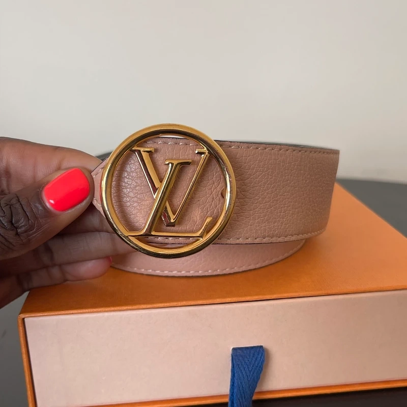 LOUIS VUITTON ceinture LV circle 35mm réversible LUXE DE SECONDE MAIN AUTHENTIQUE CERTIFICAT D'AUTHENTICITE ENTRUPY. SAC DE LUXE. LV FULL SET