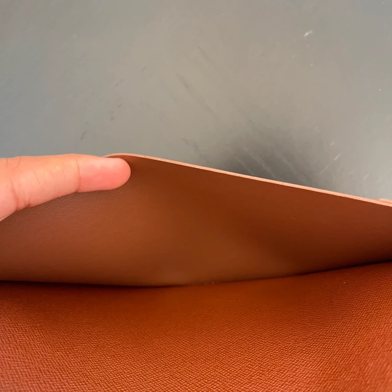 Louis Vuitton couverture pour agenda de bureau vintage LUXE DE SECONDE MAIN AUTHENTIQUE CERTIFICAT D'AUTHENTICITE ENTRUPY. SAC DE LUXE D'OCCASION PAS CHER.