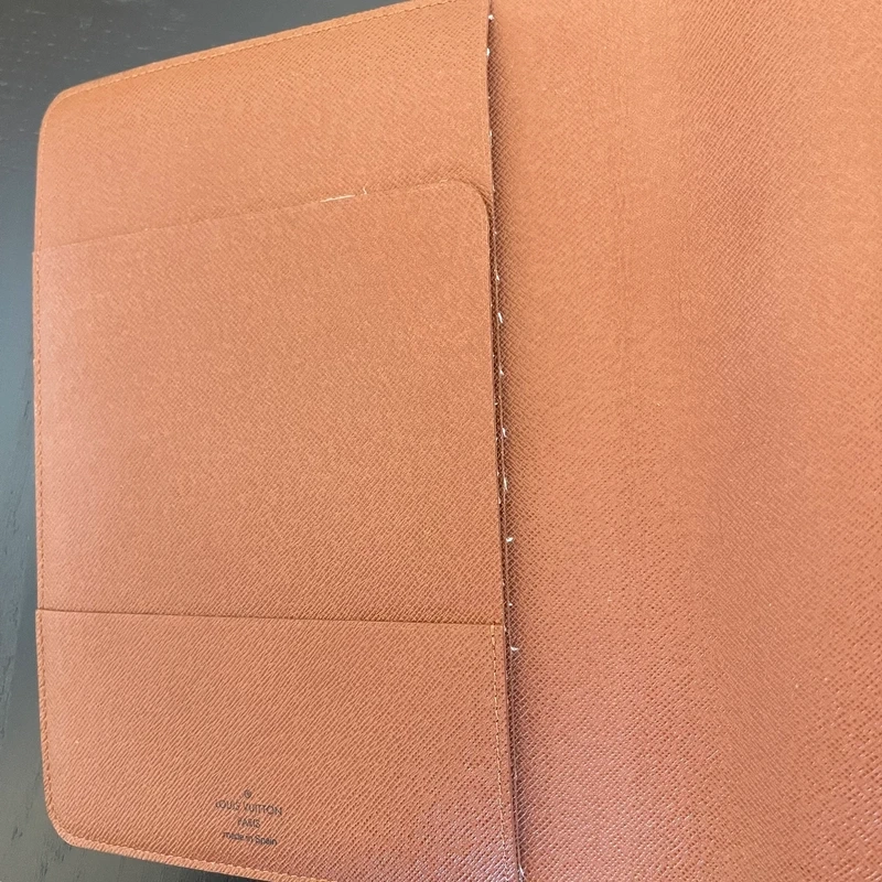 Louis Vuitton couverture pour agenda de bureau vintage LUXE DE SECONDE MAIN AUTHENTIQUE CERTIFICAT D'AUTHENTICITE ENTRUPY. SAC DE LUXE D'OCCASION