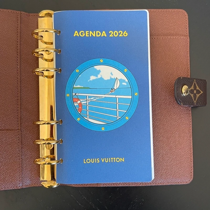 Louis Vuitton couverture pour agenda MM monogram. LUXE DE SECONDE MAIN AUTHENTIQUE. SAC DE LUXE