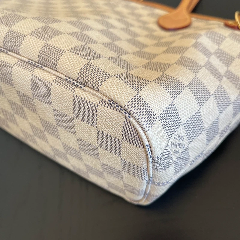 LOUIS VUITTON Neverfull PM Damier Azur LUXE DE SECONDE MAIN AUTHENTIQUE. SAC DE LUXE LV