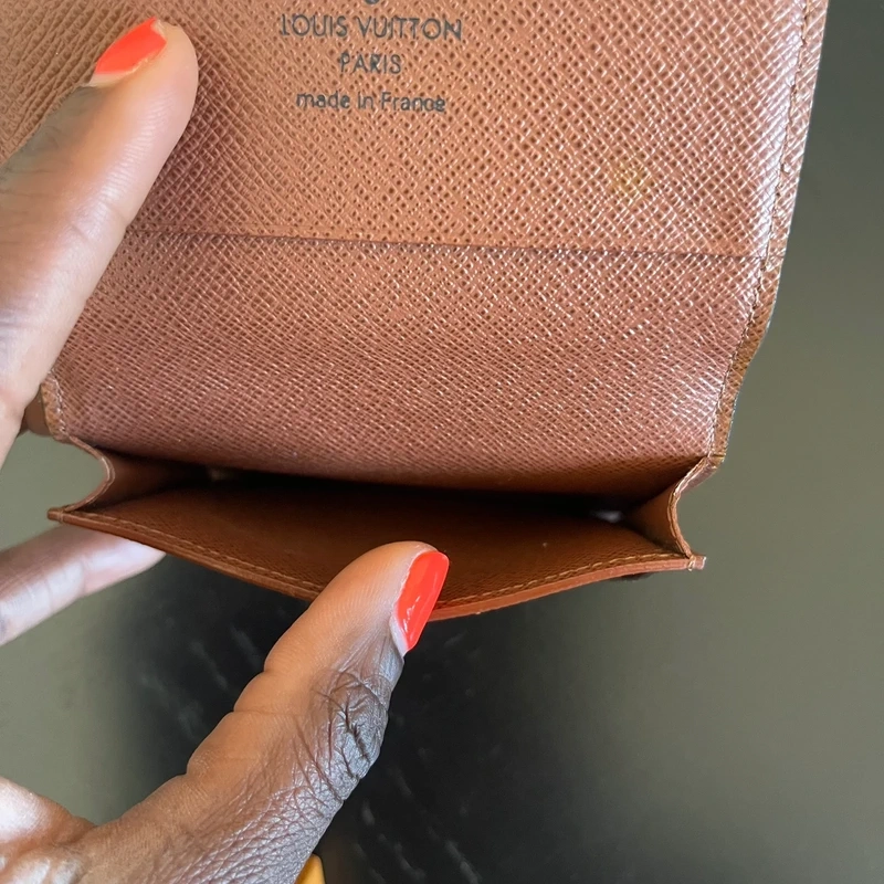 LOUIS VUITTON Pochette Favorite PM Monogram SAC DE LUXE DE SECONDE MAIN AUTHENTIQUE. CERTIFICAT ENTRUPY