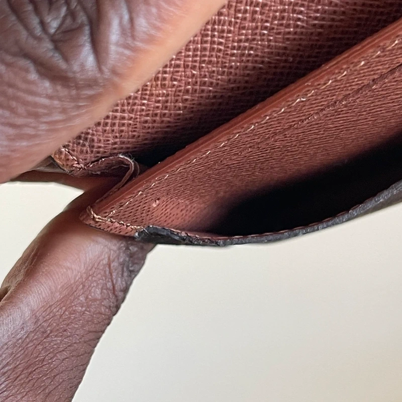 LOUIS VUITTON Pochette Favorite PM Monogram SAC DE LUXE DE SECONDE MAIN AUTHENTIQUE. CERTIFICAT ENTRUPY