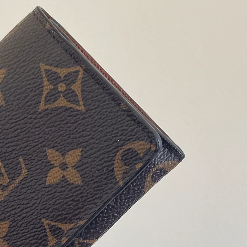 LOUIS VUITTON Pochette Favorite PM Monogram SAC DE LUXE DE SECONDE MAIN AUTHENTIQUE. CERTIFICAT ENTRUPY