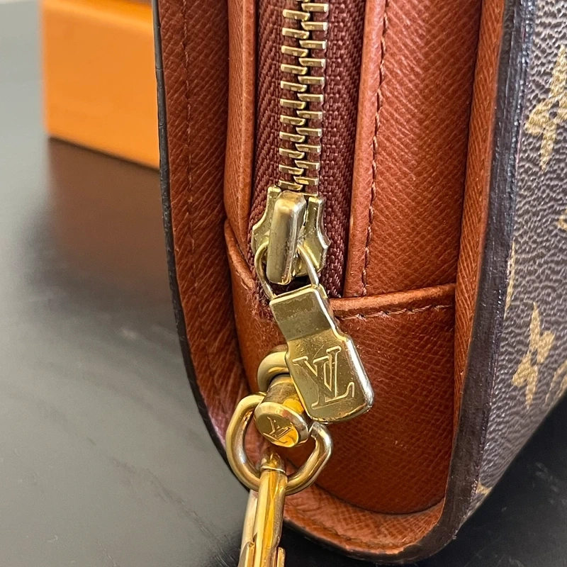 LOUIS VUITTON pochette Orsay monogram vintage SAC DE LUXE DE SECONDE MAIN AUTHENTIQUE. CERTIFICAT ENTRUPY