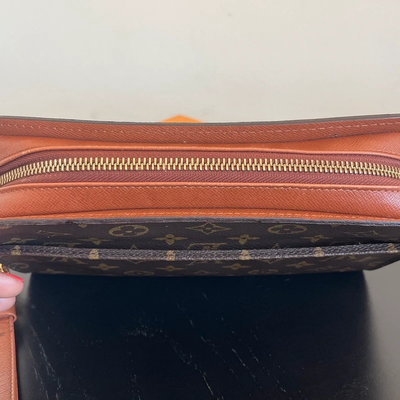 LOUIS VUITTON pochette Orsay monogram vintage SAC DE LUXE DE SECONDE MAIN AUTHENTIQUE. CERTIFICAT ENTRUPY