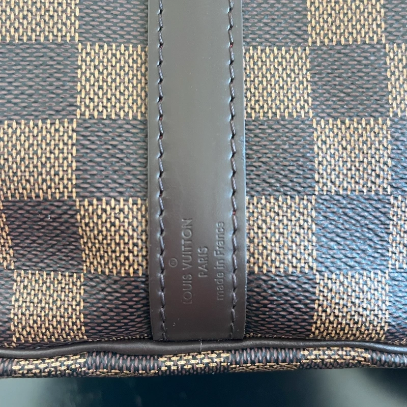 Louis Vuitton speedy 25 bandoulière damier ébène LUXE DE SECONDE MAIN AUTHENTIQUE. SAC DE LUXE LV ENTRUPY CERTIFICATE
