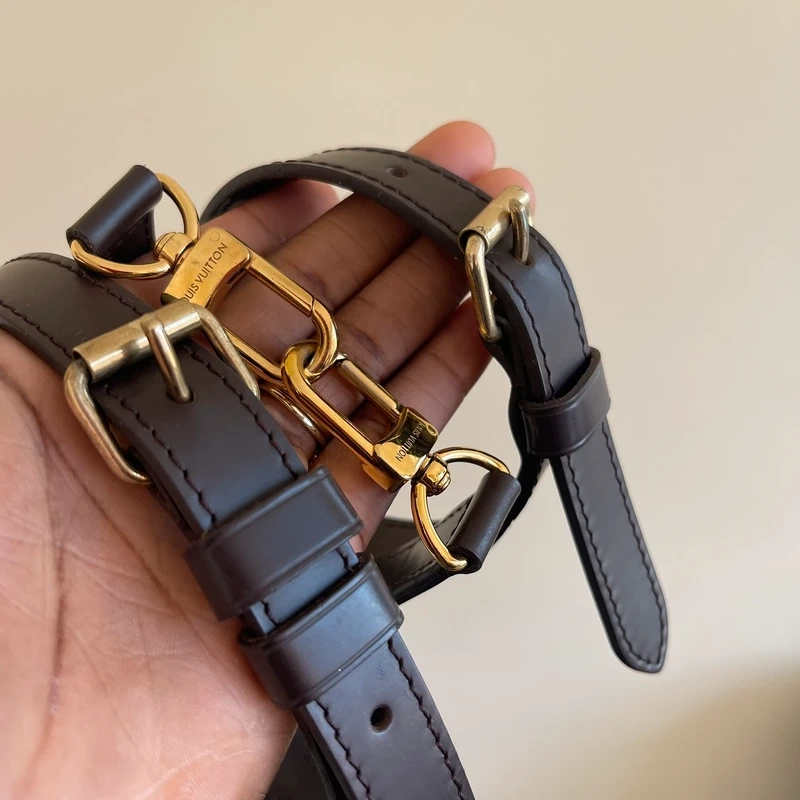 LOUIS VUITTON speedy 35 bandoulière damier ébène LUXE DE SECONDE MAIN AUTHENTIQUE. SAC DE LUXE LV