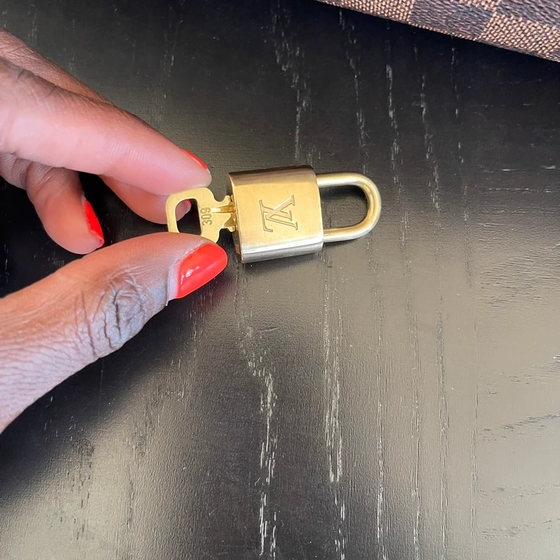 LOUIS VUITTON speedy 35 bandoulière damier ébène LUXE DE SECONDE MAIN AUTHENTIQUE. SAC DE LUXE LV