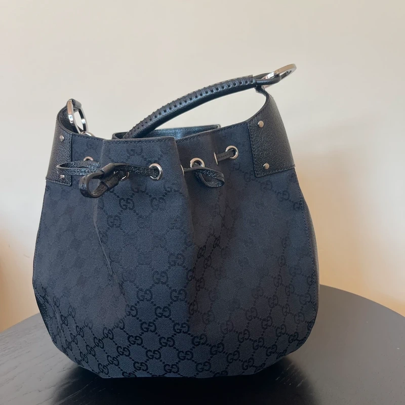 GUCCI sac hobo GG en toile guccissima et cuir noir SAC DE LUXE LV. LUXE DE SECONDE MAIN AUTHENTIQUE. ENTRUPY CERTIFICATE