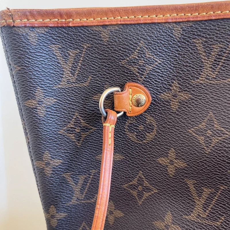 Louis Vuitton neverfull MM monogram SAC DE LUXE LV. LUXE DE SECONDE MAIN AUTHENTIQUE. ENTRUPY CERTIFICATE