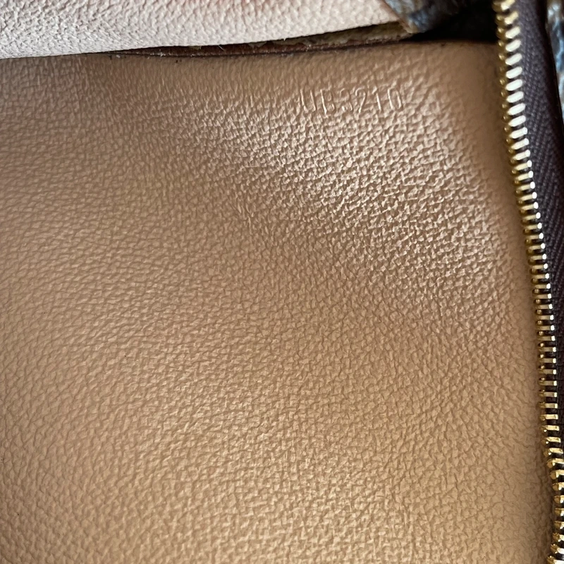 LOUIS VUITTON poche toilette 26 SAC DE LUXE LV ENTRUPY CERTIFICATE