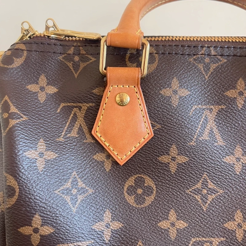 LOUIS VUITTON speedy 25 bandoulière monogram SAC DE LUXE LV. LUXE DE SECONDE MAIN AUTHENTIQUE. ENTRUPY CERTIFICATE