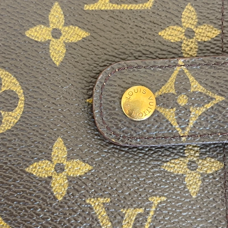 Louis Vuitton couverture pour agenda MM monogram LUXE DE SECONDE MAIN AUTHENTIQUE. PETITE MAROQUINERIE DE LUXE. ENTRUPY CERTIFICATE