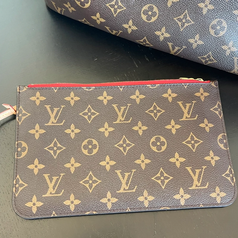 Louis Vuitton neverfull MM pivoine SAC DE LUXE DE SECONDE MAIN AUTHENTIQUE. PETITE MAROQUINERIE DE LUXE. ENTRUPY CERTIFICATE