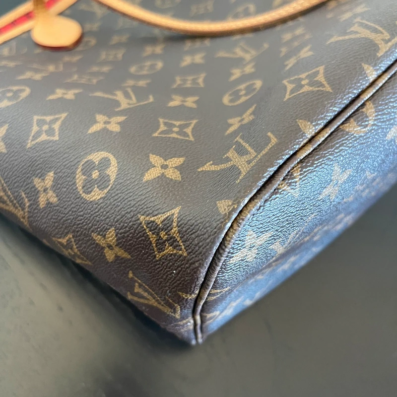 Louis Vuitton neverfull MM pivoine SAC DE LUXE DE SECONDE MAIN AUTHENTIQUE. PETITE MAROQUINERIE DE LUXE. ENTRUPY CERTIFICATE