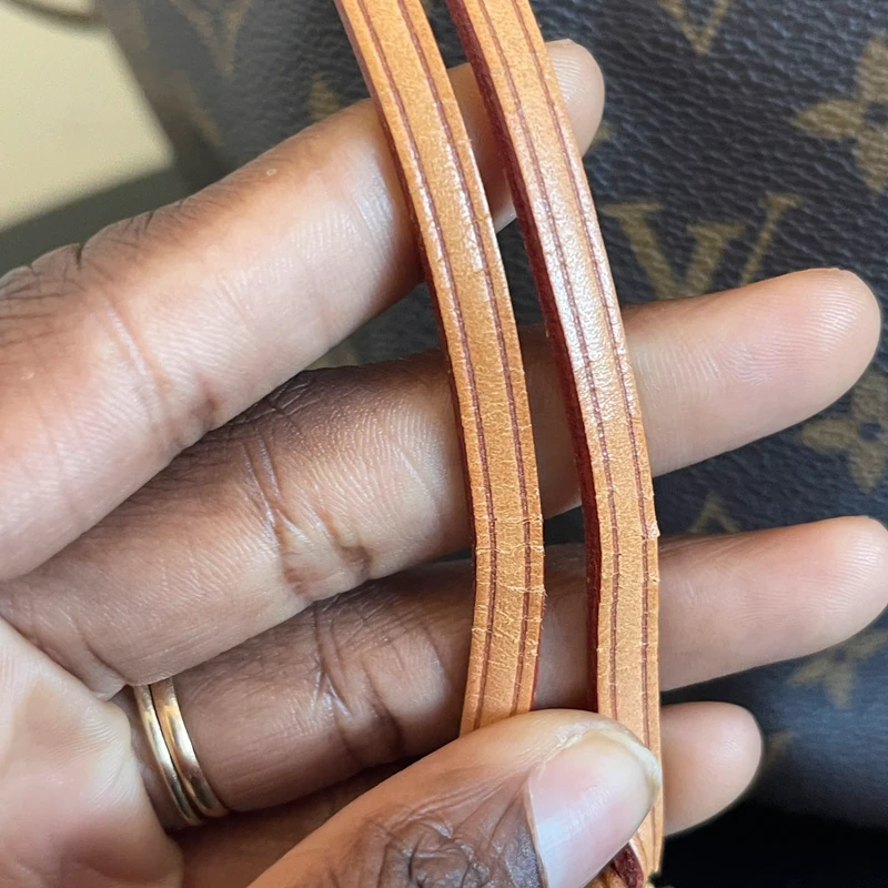 Louis Vuitton neverfull MM vintage SAC DE LUXE DE SECONDE MAIN AUTHENTIQUE. PETITE MAROQUINERIE DE LUXE. ENTRUPY CERTIFICATE