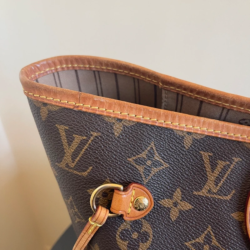 Louis Vuitton neverfull MM vintage SAC DE LUXE DE SECONDE MAIN AUTHENTIQUE. PETITE MAROQUINERIE DE LUXE. ENTRUPY CERTIFICATE
