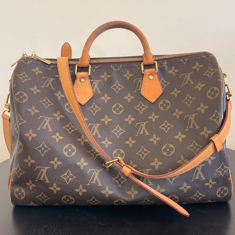 Louis Vuitton speedy 35 monogram bandoulière SAC DE LUXE DE SECONDE MAIN AUTHENTIQUE. PETITE MAROQUINERIE DE LUXE. ENTRUPY CERTIFICATE