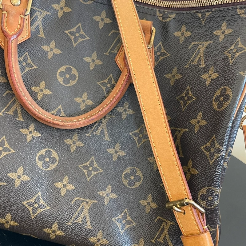 Louis Vuitton speedy 35 monogram bandoulière SAC DE LUXE DE SECONDE MAIN AUTHENTIQUE. PETITE MAROQUINERIE DE LUXE. ENTRUPY CERTIFICATE