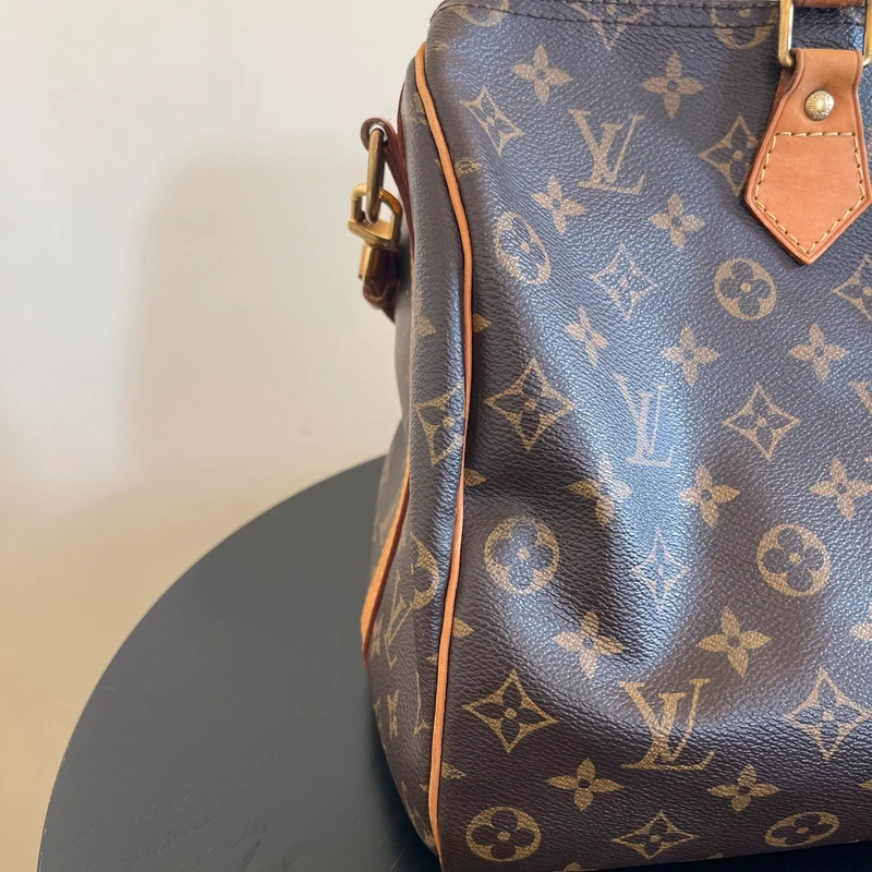 Louis Vuitton speedy 35 monogram bandoulière SAC DE LUXE DE SECONDE MAIN AUTHENTIQUE. PETITE MAROQUINERIE DE LUXE. ENTRUPY CERTIFICATE