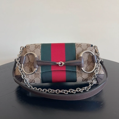 Gucci horsebit chain small réedition FW23 GG canvas web SAC DE LUXE DE SECONDE MAIN AUTHENTIQUE CERTIFICAT D'AUTHENTICITE ENTRUPY. SAC DE LUXE D'OCCASION PAS CHER.