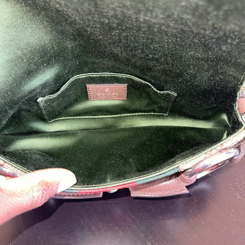Gucci horsebit chain small réedition FW23 GG canvas web SAC DE LUXE DE SECONDE MAIN AUTHENTIQUE CERTIFICAT D'AUTHENTICITE ENTRUPY. SAC DE LUXE D'OCCASION PAS CHER.