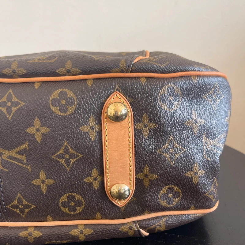 SAC DE LUXE DE SECONDE MAIN AUTHENTIQUE. PETITE MAROQUINERIE DE LUXE. ENTRUPY CERTIFICATE