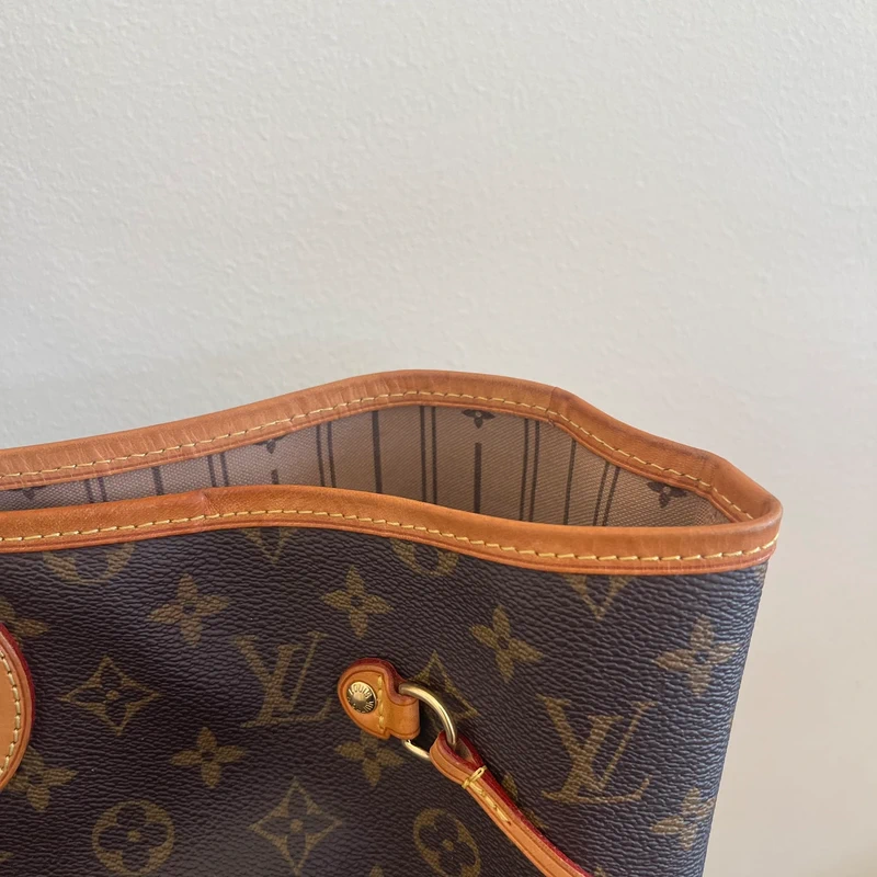 Louis Vuitton neverfull GM monogram SAC DE LUXE DE SECONDE MAIN AUTHENTIQUE. PETITE MAROQUINERIE DE LUXE. ENTRUPY CERTIFICATE