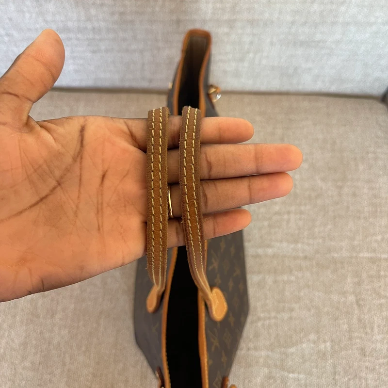 Louis Vuitton neverfull MM monogram SAC DE LUXE DE SECONDE MAIN AUTHENTIQUE. PETITE MAROQUINERIE DE LUXE. ENTRUPY CERTIFICATE