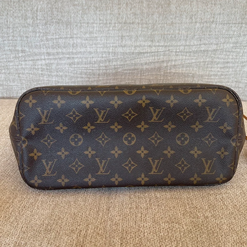 Louis Vuitton neverfull MM monogram SAC DE LUXE DE SECONDE MAIN AUTHENTIQUE. PETITE MAROQUINERIE DE LUXE. ENTRUPY CERTIFICATE