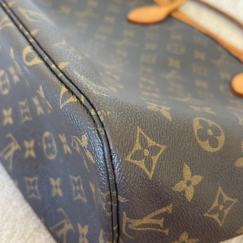 LLouis Vuitton neverfull MM monogram SAC DE LUXE DE SECONDE MAIN AUTHENTIQUE. PETITE MAROQUINERIE DE LUXE. ENTRUPY CERTIFICATE