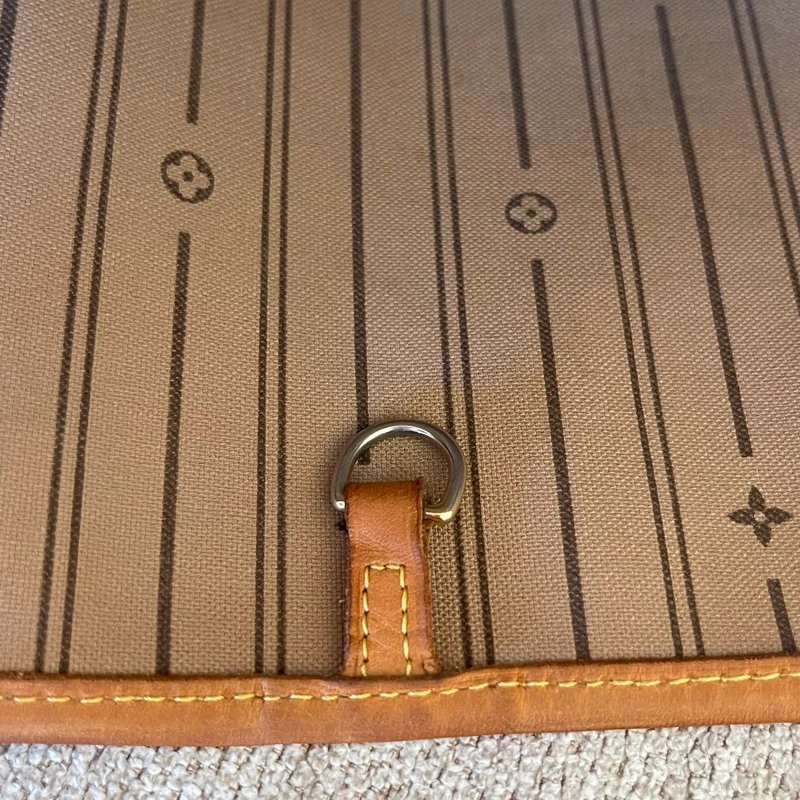 Louis Vuitton neverfull MM monogram SAC DE LUXE DE SECONDE MAIN AUTHENTIQUE. PETITE MAROQUINERIE DE LUXE. ENTRUPY CERTIFICATE