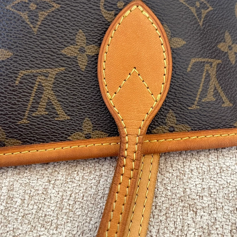 Louis Vuitton neverfull MM monogram SAC DE LUXE DE SECONDE MAIN AUTHENTIQUE. PETITE MAROQUINERIE DE LUXE. ENTRUPY CERTIFICATE